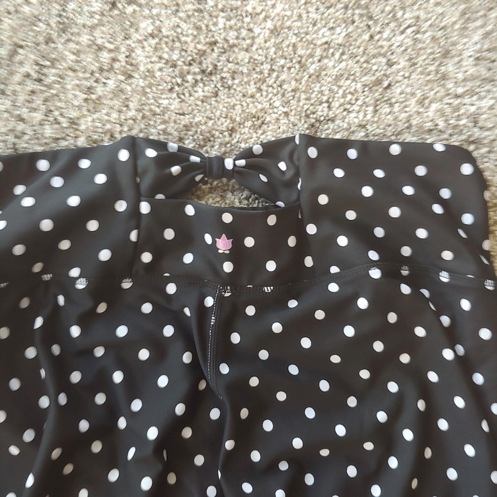 Rare Flirt Sailing Capri in Dot Print - Picture 3 of 4